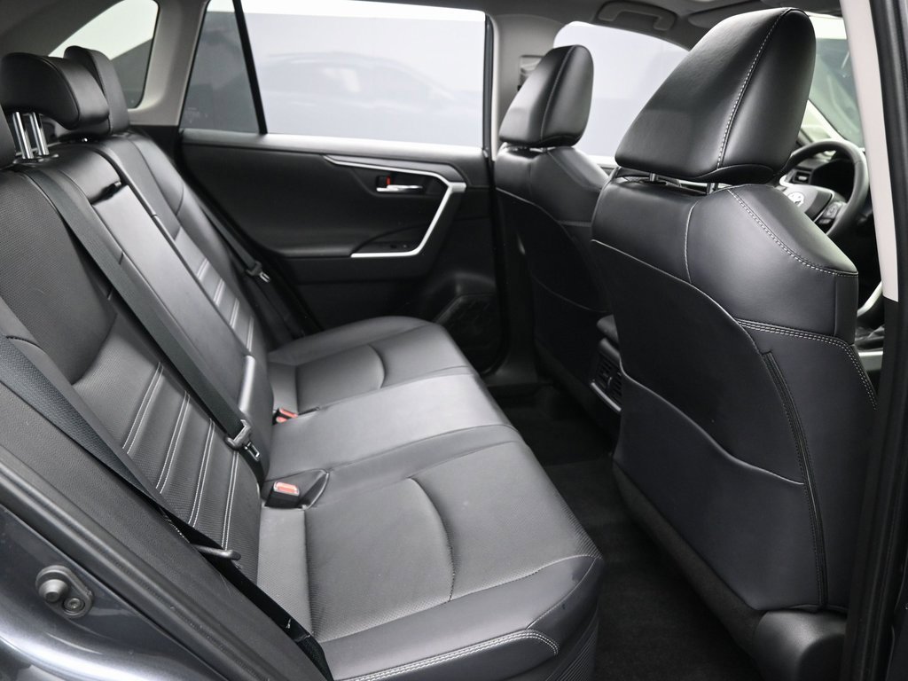 Used 2023 Toyota RAV4 Limited image 31