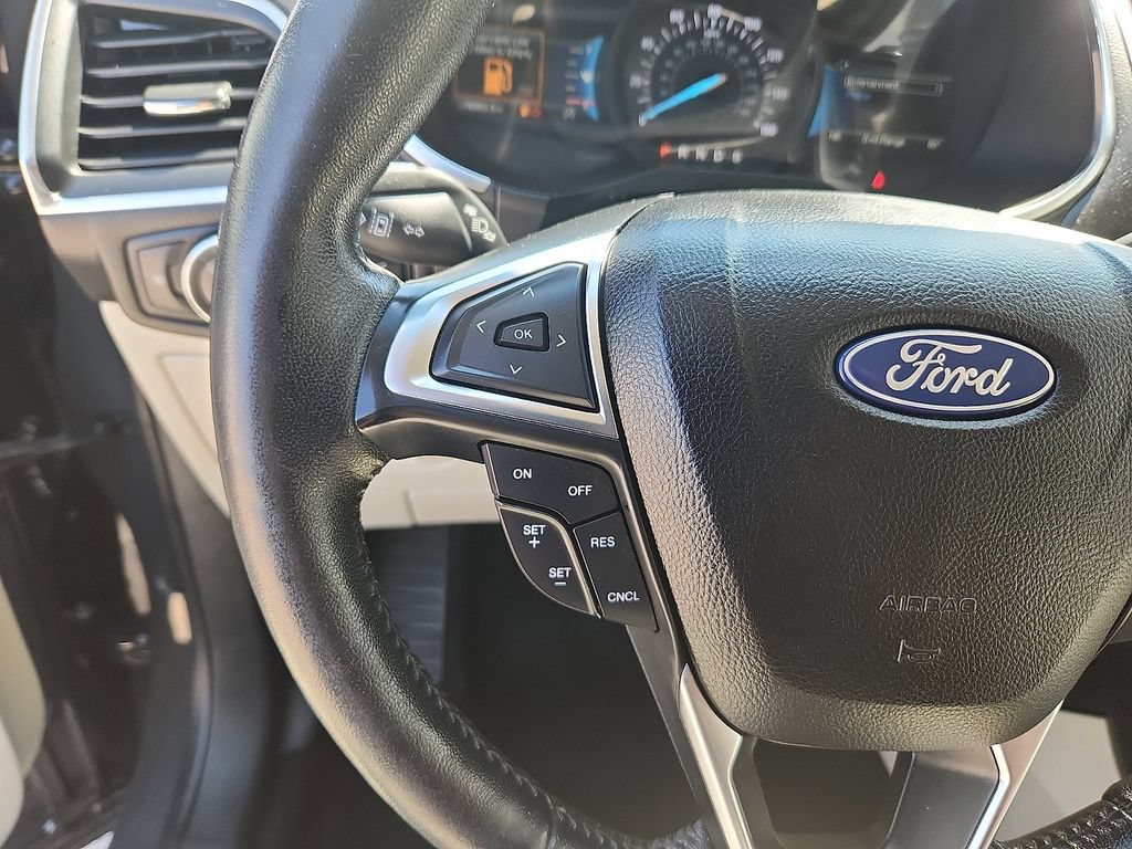 Used 2021 Ford Edge Titanium FWD image 15