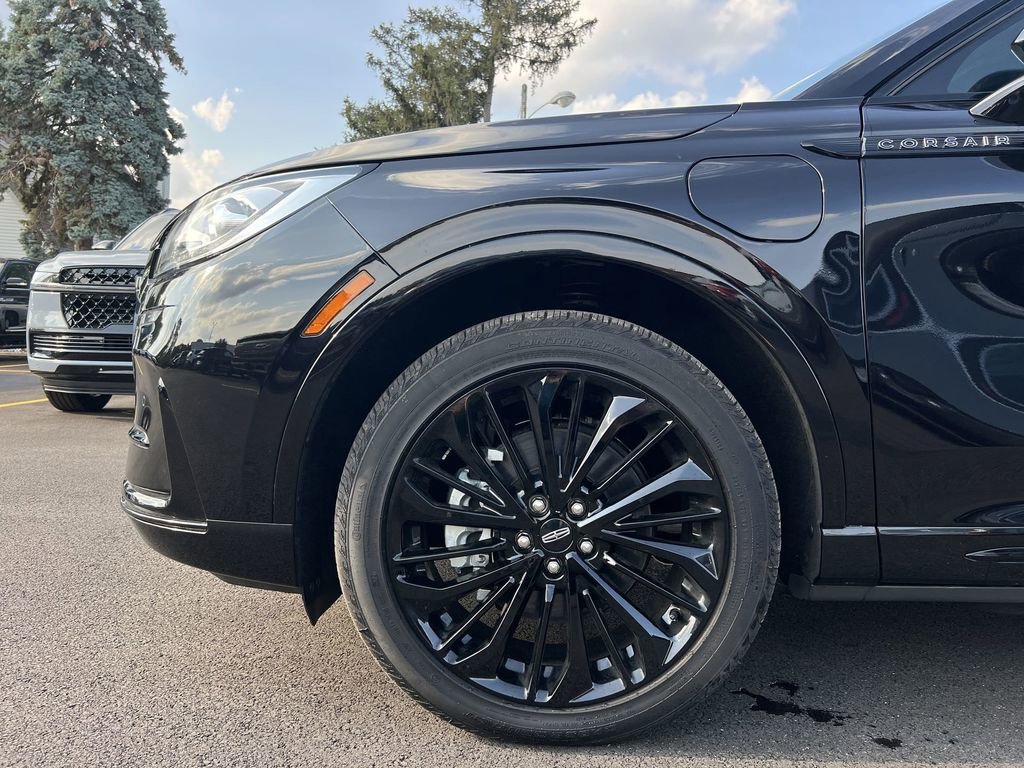 Used 2025 Lincoln Corsair Grand Touring w/ Equipment Group 302A image 19