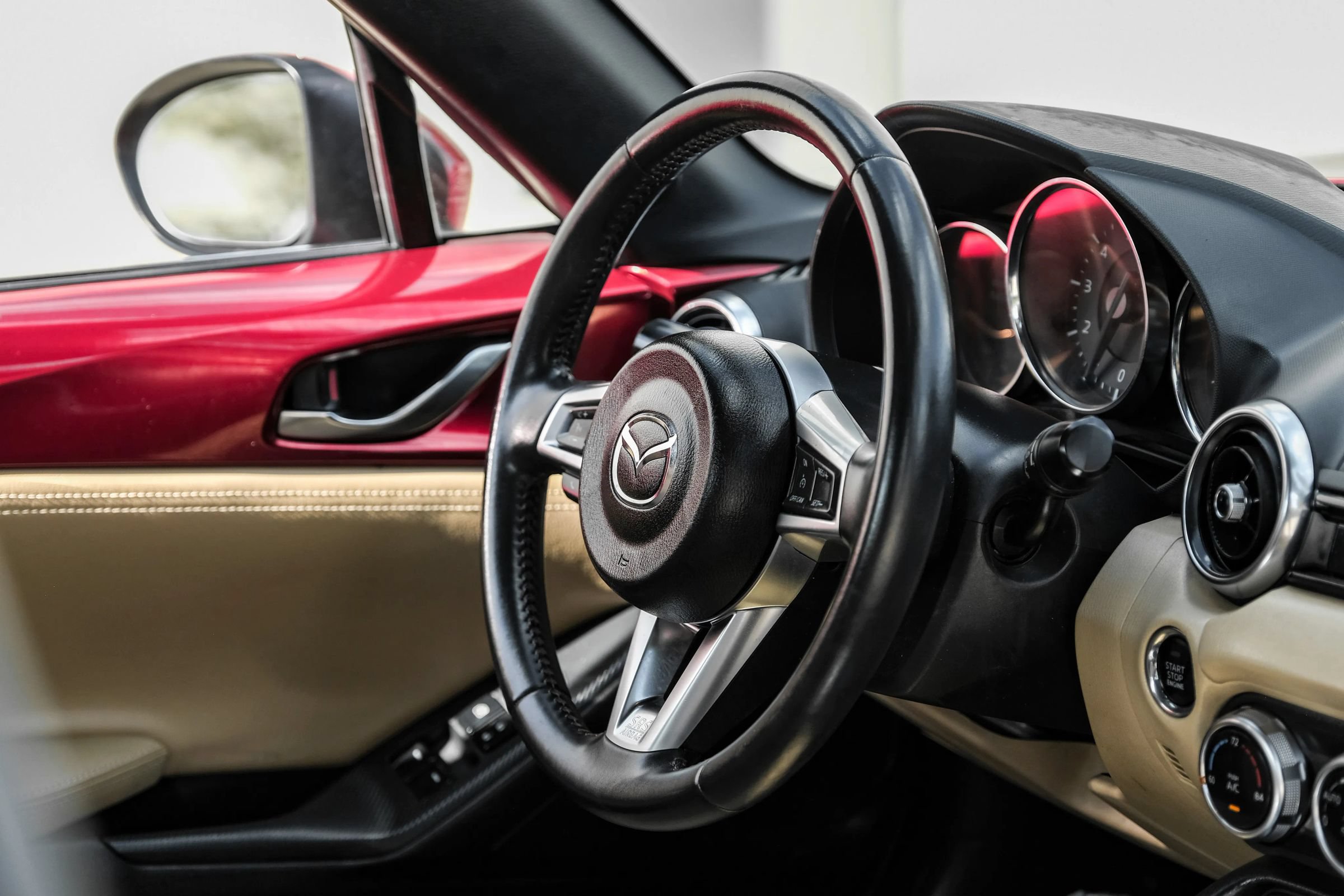 Used 2018 MAZDA MX-5 Miata RF Grand Touring RWD image 20