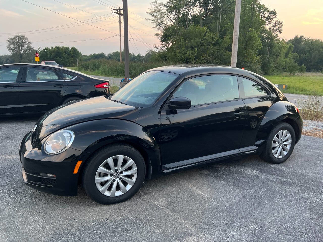 Used 2014 Volkswagen Beetle 1.8T image 2