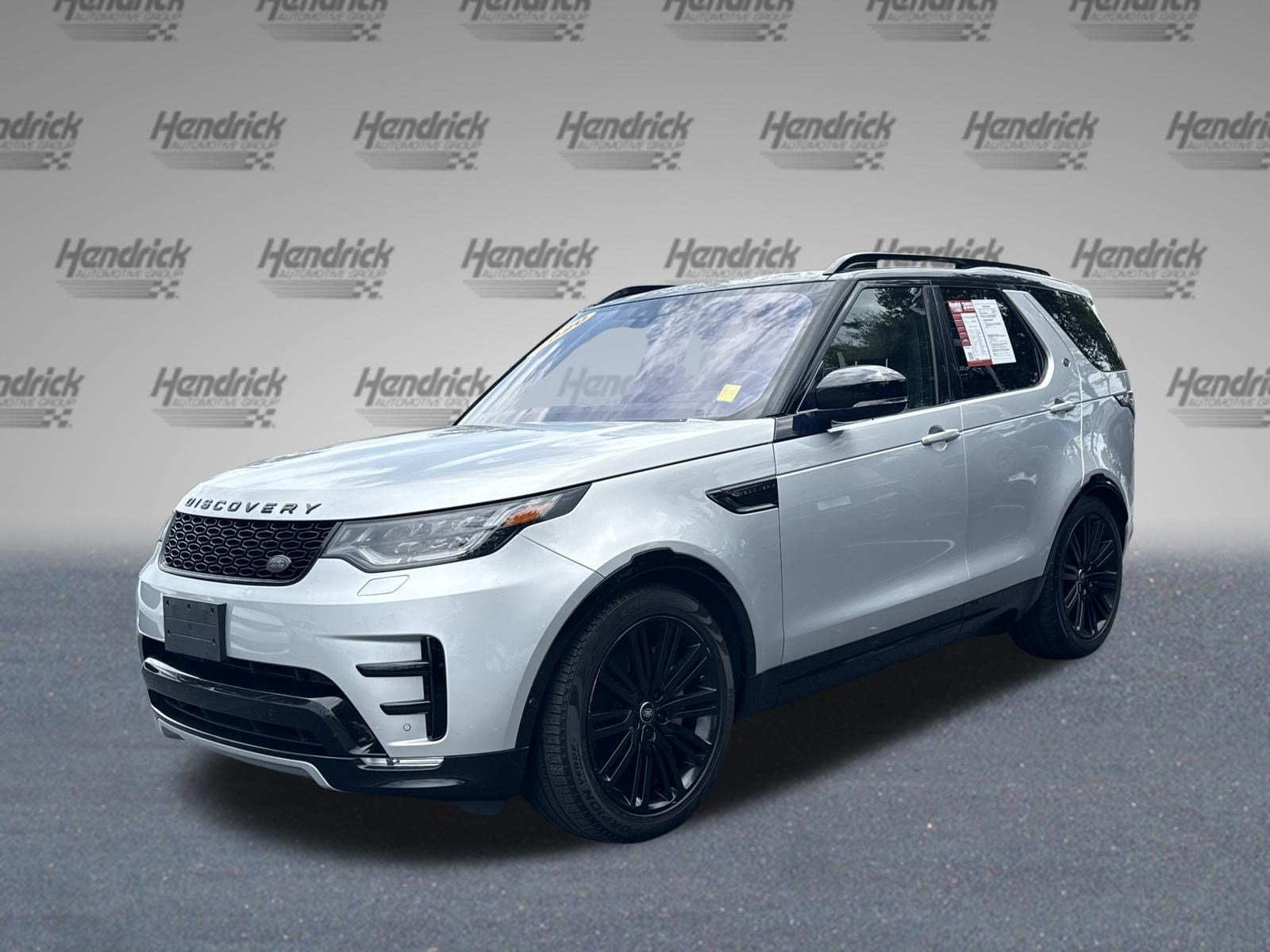 Used 2020 Land Rover Discovery Landmark AWD/4WD image 4