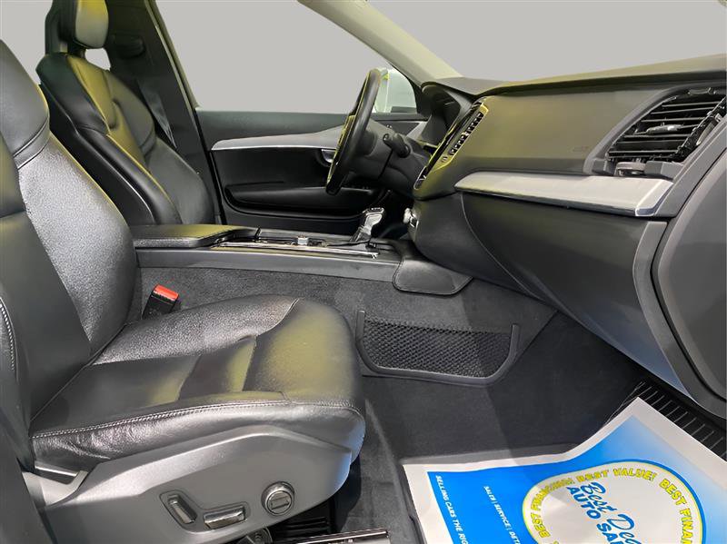 Used 2021 Volvo XC90 T5 Momentum w/ Climate Package image 25