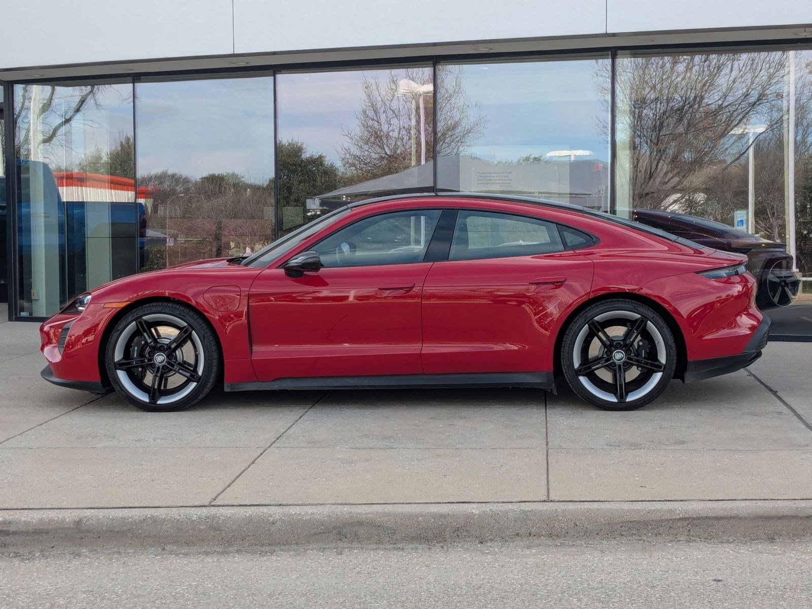 Used 2023 Porsche Taycan 4S image 2