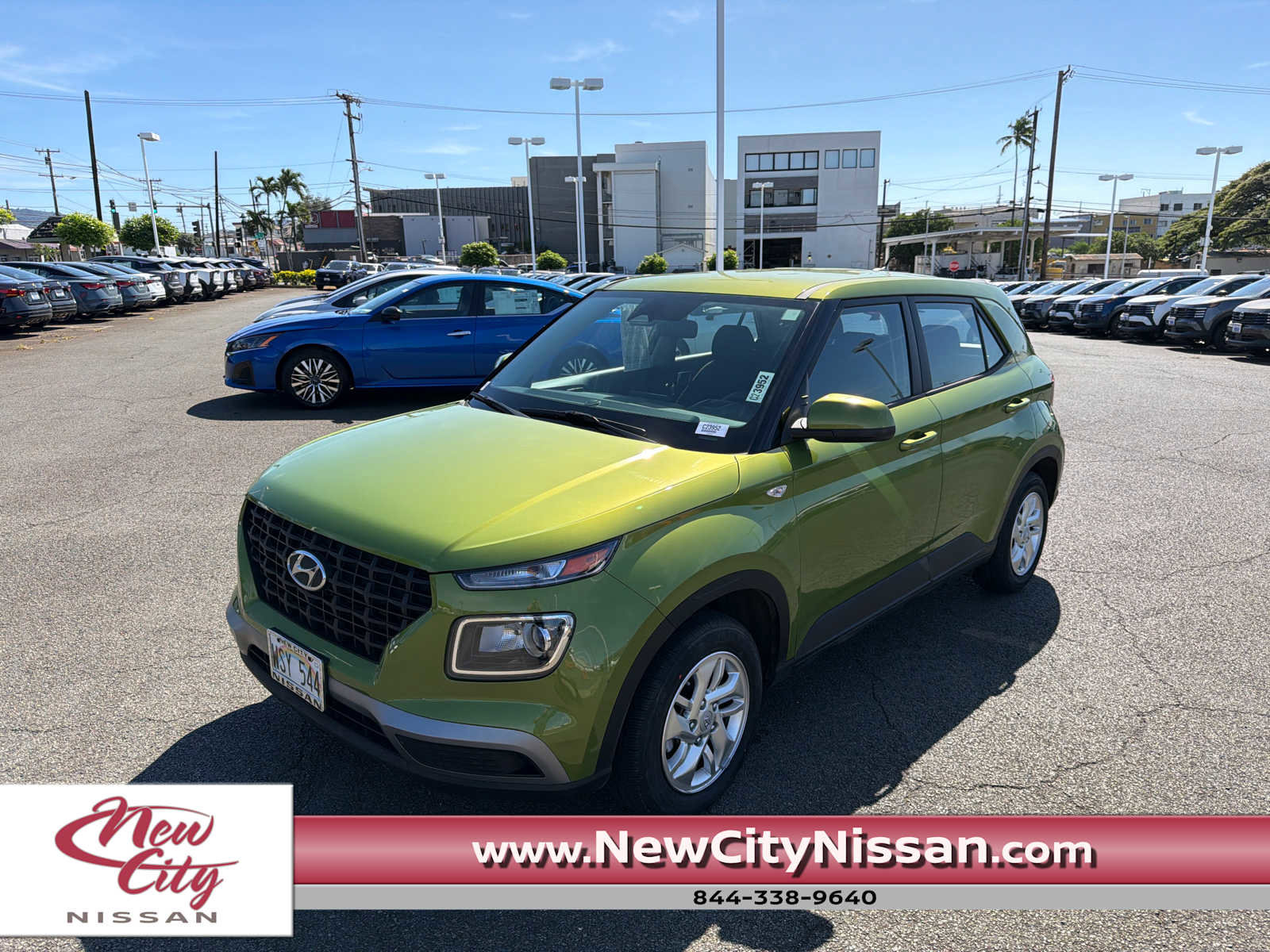 Used 2023 Hyundai Venue SE w/ Cargo Package