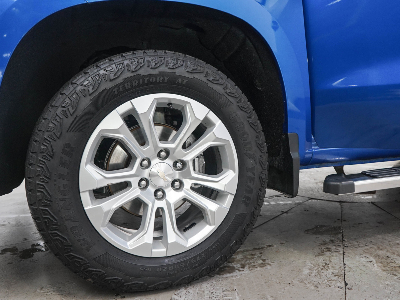 Used 2022 Chevrolet Silverado 1500 LTZ w/ Technology Package AWD/4WD image 32