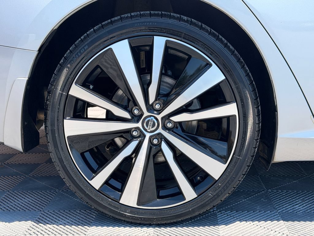 Used 2021 Nissan Altima 2.5 SR w/ SR Premium Package FWD image 19