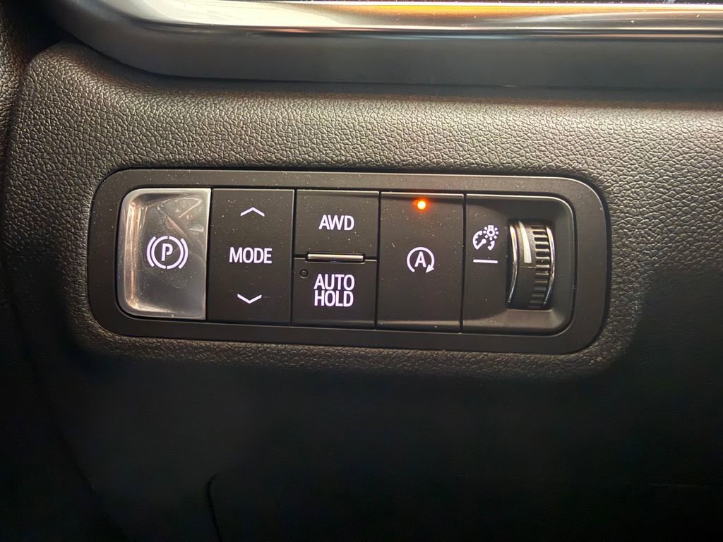Used 2026 GMC Terrain Elevation w/ Elevation Premium Package AWD/4WD image 17