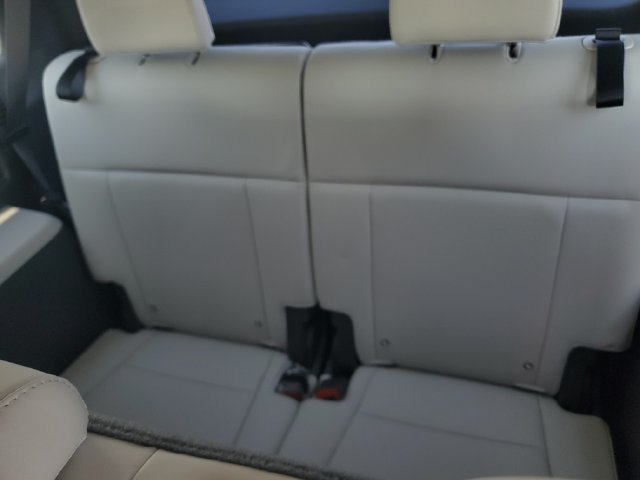 Used 2025 Hyundai Santa Fe SEL AWD/4WD image 10