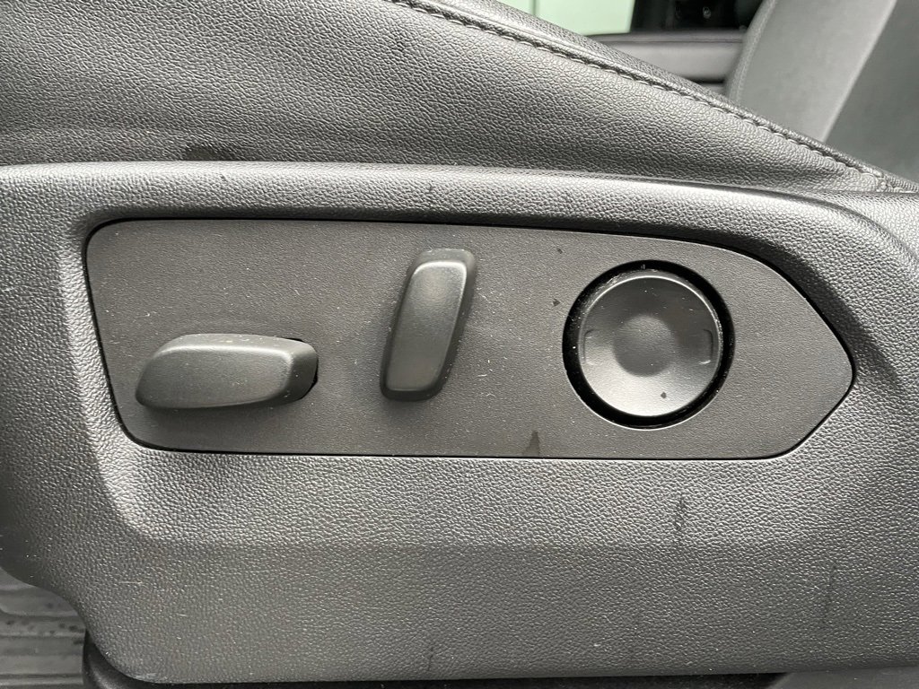 Used 2022 Chevrolet Tahoe LT image 11