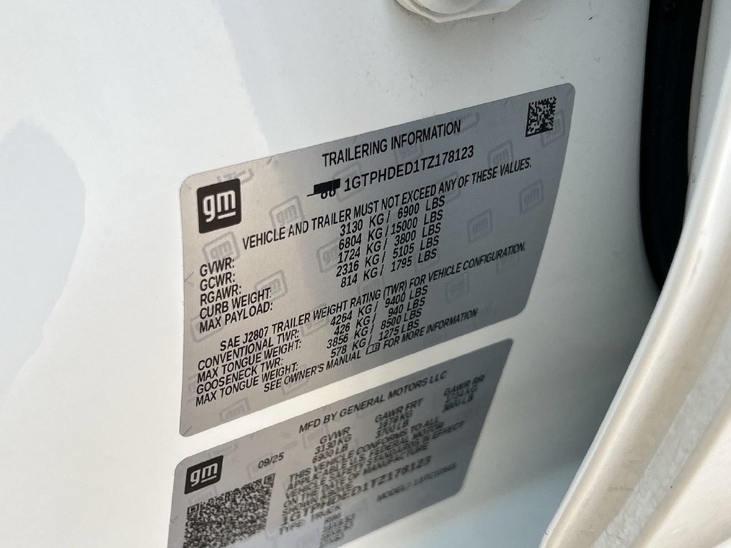 Certified 2026 GMC Sierra 1500 SLT RWD image 32