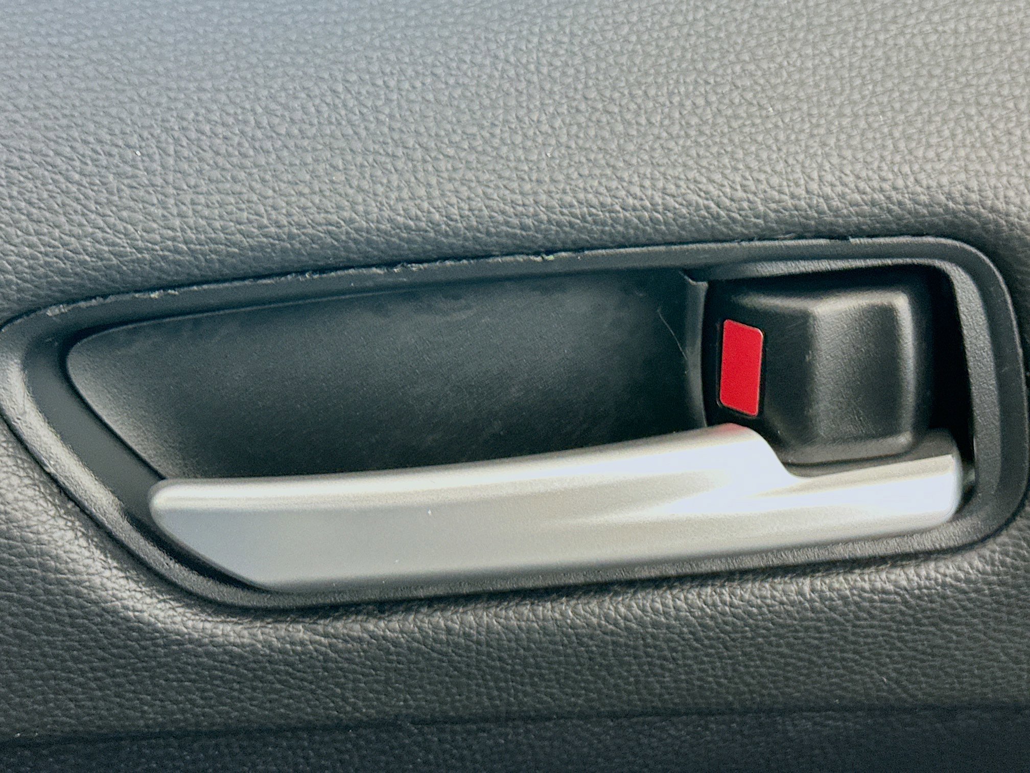 Used 2025 Toyota Corolla SE image 29