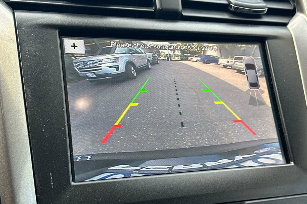 Used 2019 Ford Fusion SE image 17