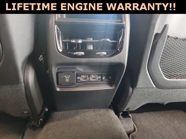 New 2025 Jeep Grand Cherokee Limited w/ Black Appearance Package image 30