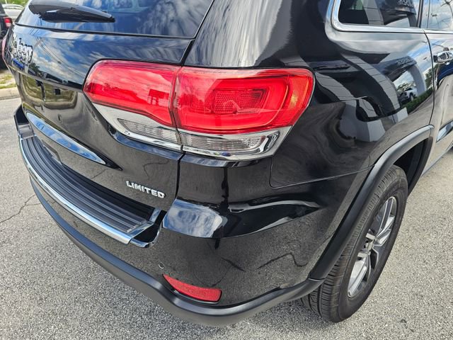 Used 2017 Jeep Grand Cherokee Limited image 16