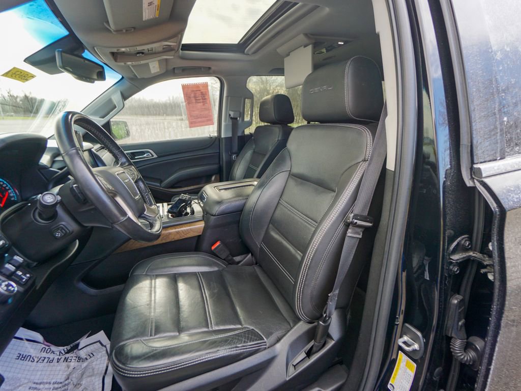 Used 2019 GMC Yukon XL Denali w/ Denali Ultimate Package image 26