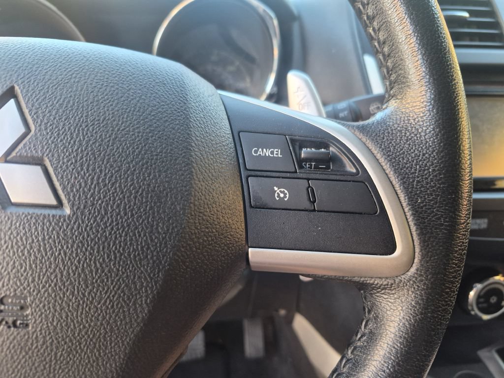 Used 2014 Mitsubishi Outlander Sport SE FWD image 27