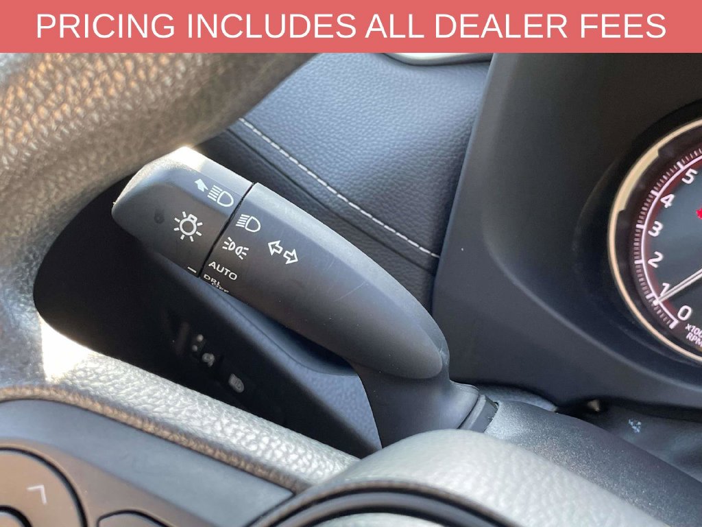 Used 2025 Toyota RAV4 XLE AWD/4WD image 26