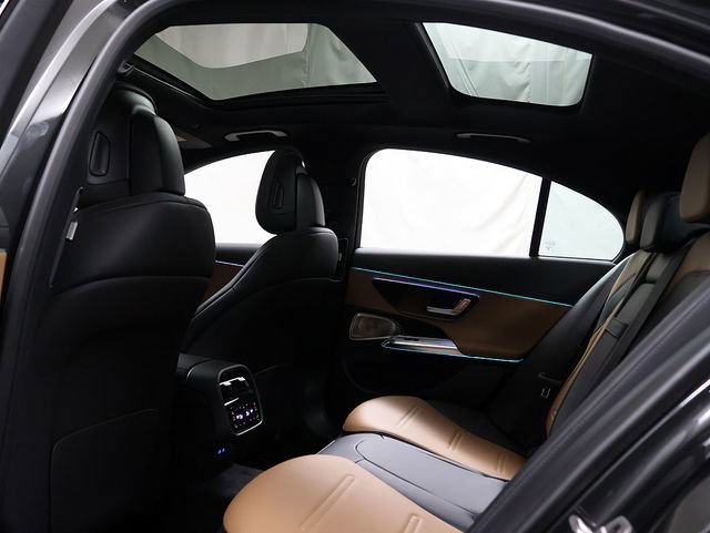 New 2026 Mercedes-Benz E 53 AMG e 4MATIC Sedan image 16