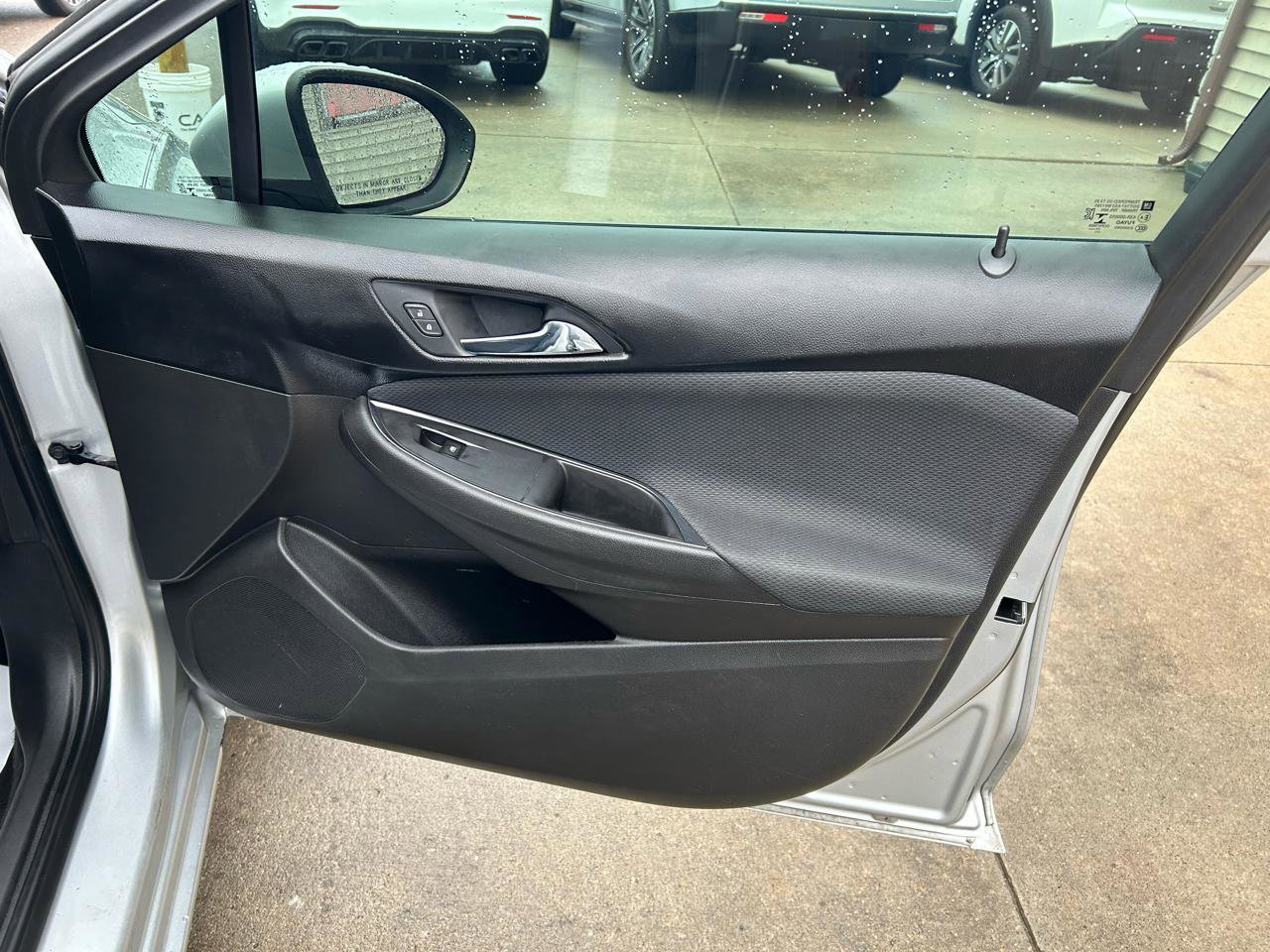 Used 2018 Chevrolet Cruze LS image 16