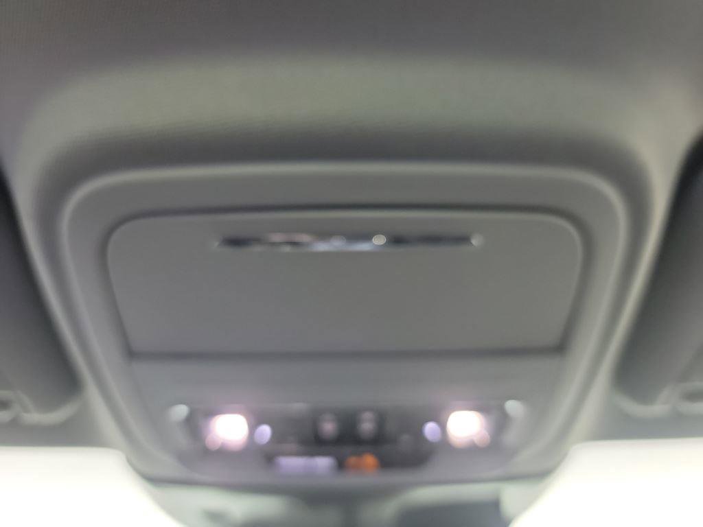 Used 2021 Lincoln Corsair AWD w/ Premium Package image 22