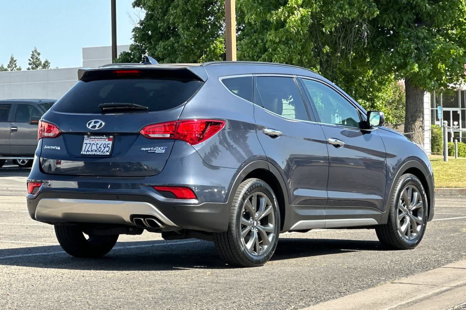 Used 2017 Hyundai Santa Fe Sport AWD/4WD image 2