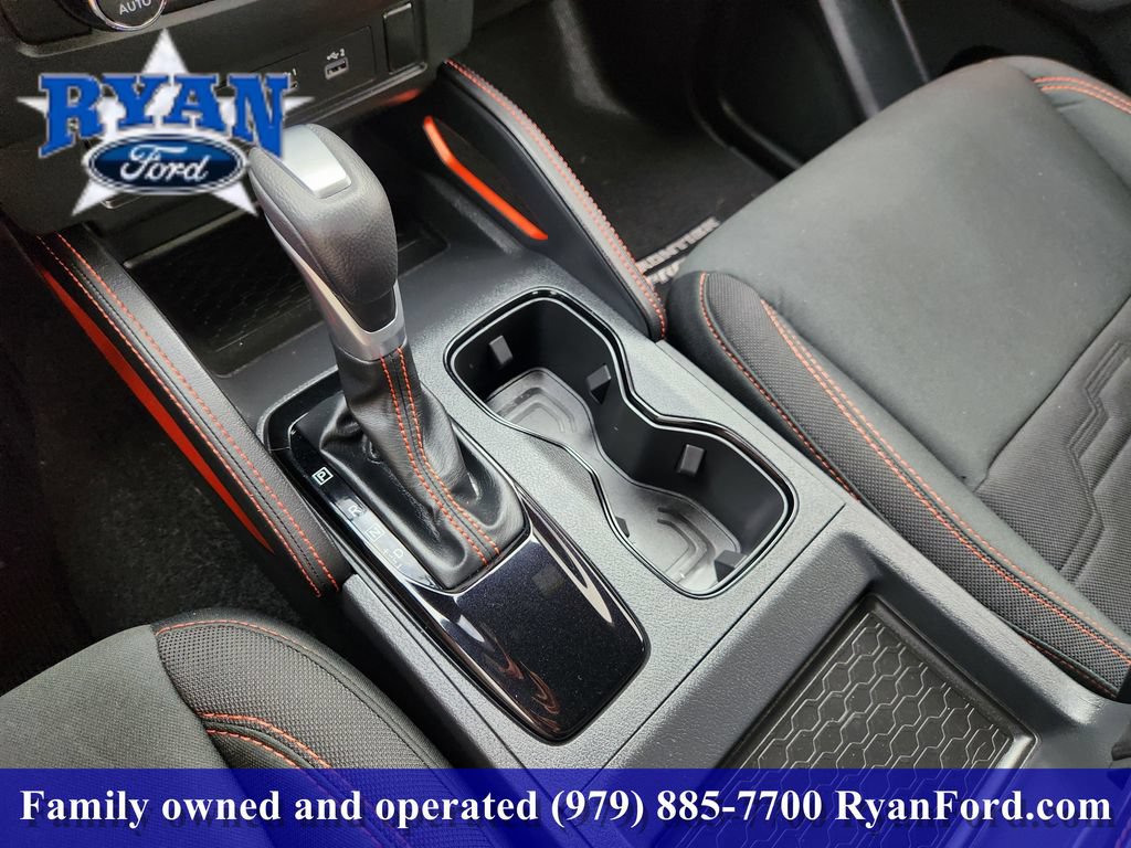Used 2025 Nissan Frontier PRO-4X AWD/4WD image 15