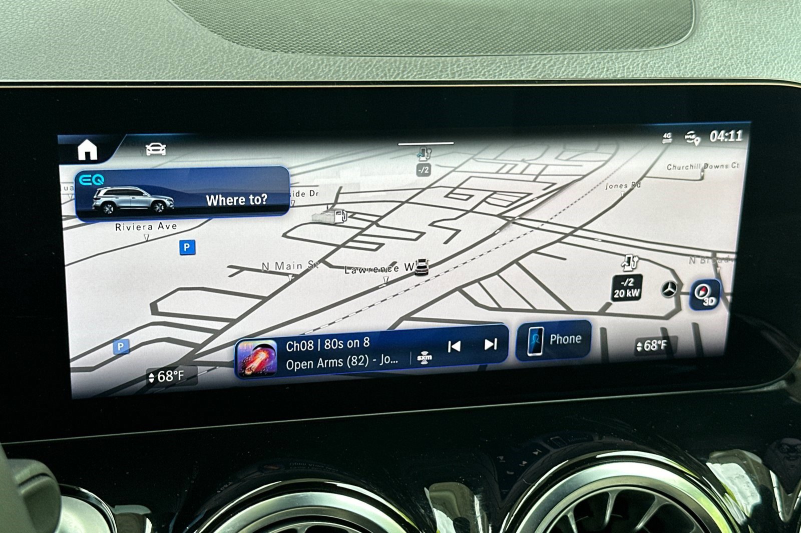 Used 2025 Mercedes-Benz EQB 300 4MATIC image 25
