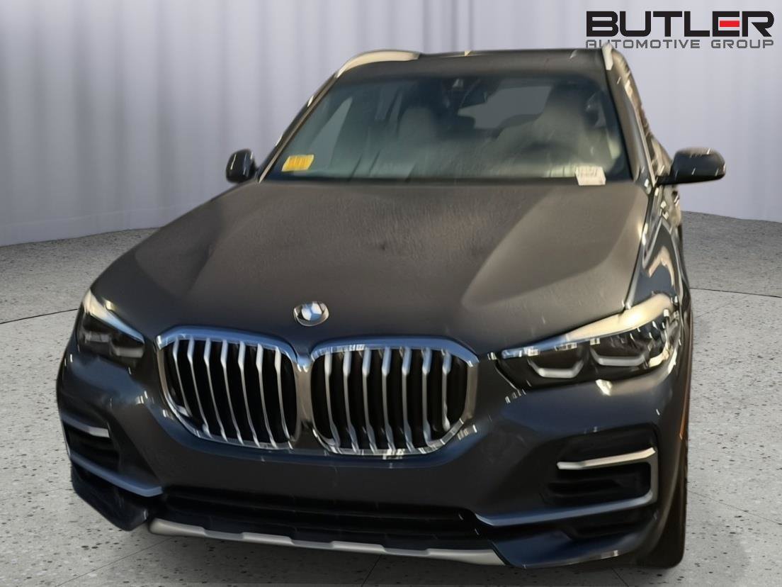 Used 2022 BMW X5 xDrive40i w/ Premium Package AWD/4WD image 4