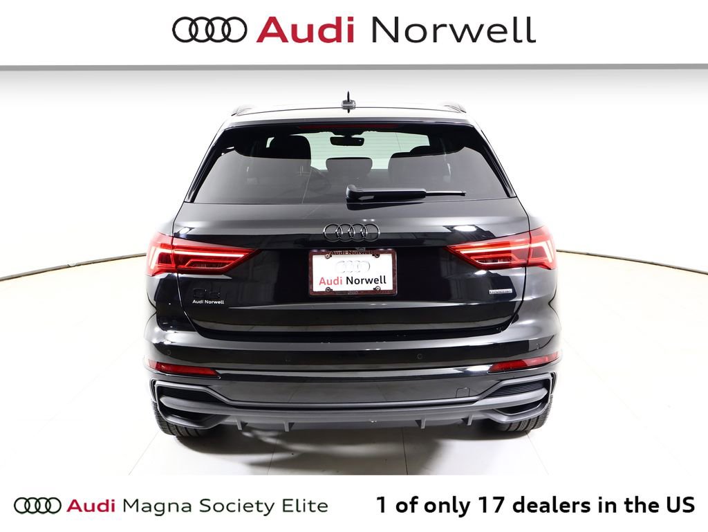 Used 2024 Audi Q3 2.0T Premium Plus image 15