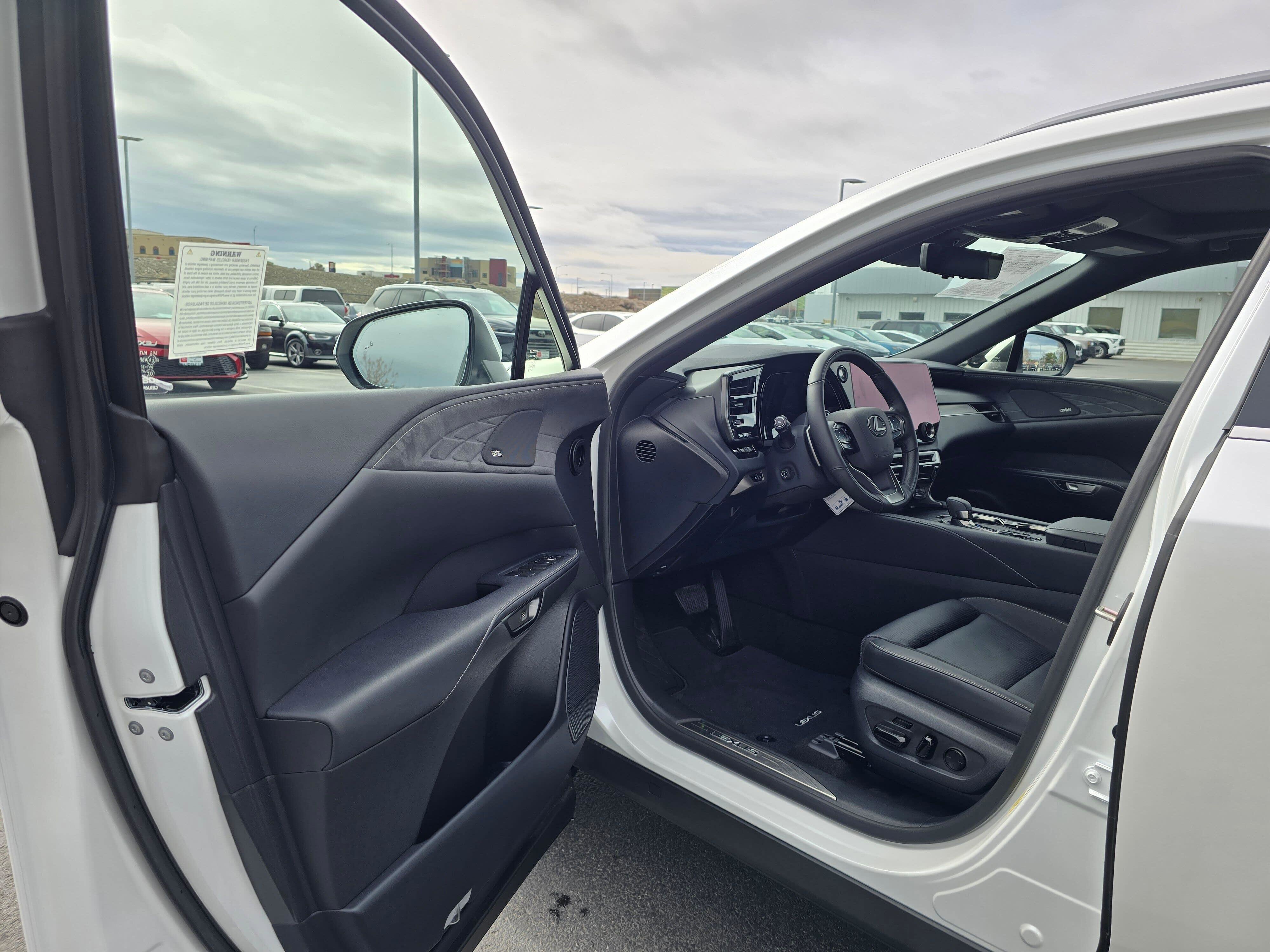 Used 2026 Lexus RX 450h Luxury w/ Convenience Package image 18