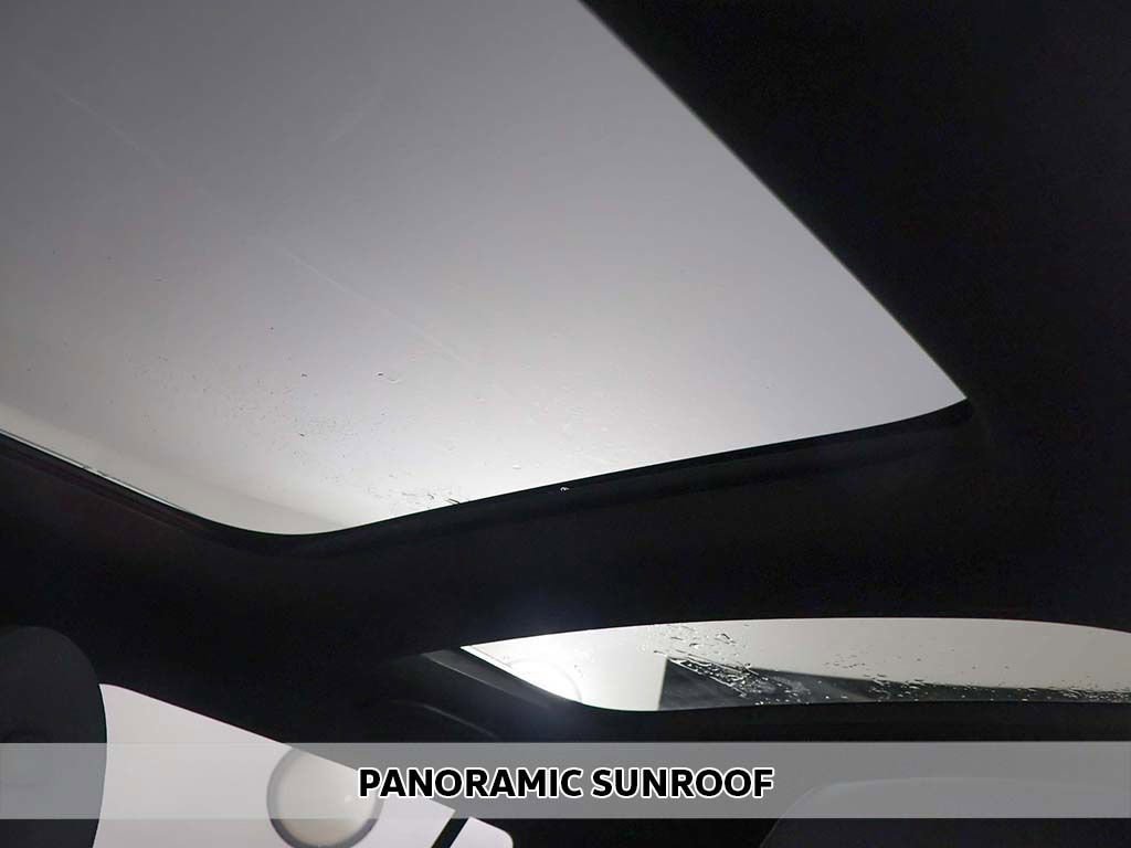 Used 2025 Mercedes-Benz GLB 250 4MATIC image 3