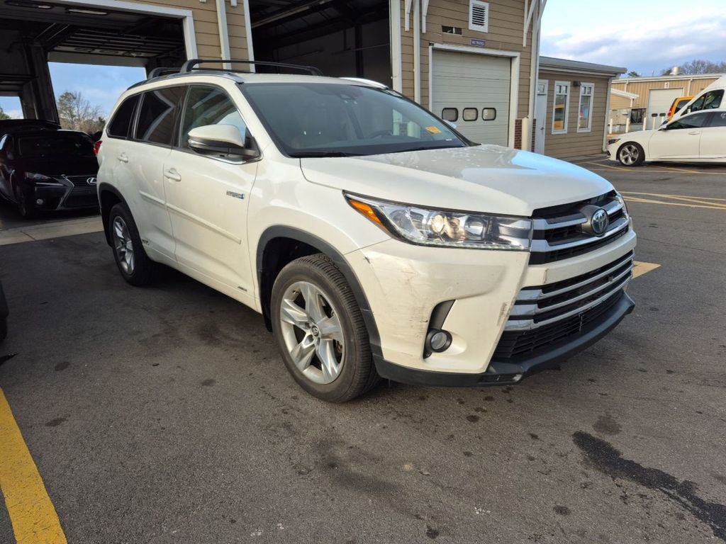 Used 2017 Toyota Highlander Limited w/ Protection Package #3 image 2