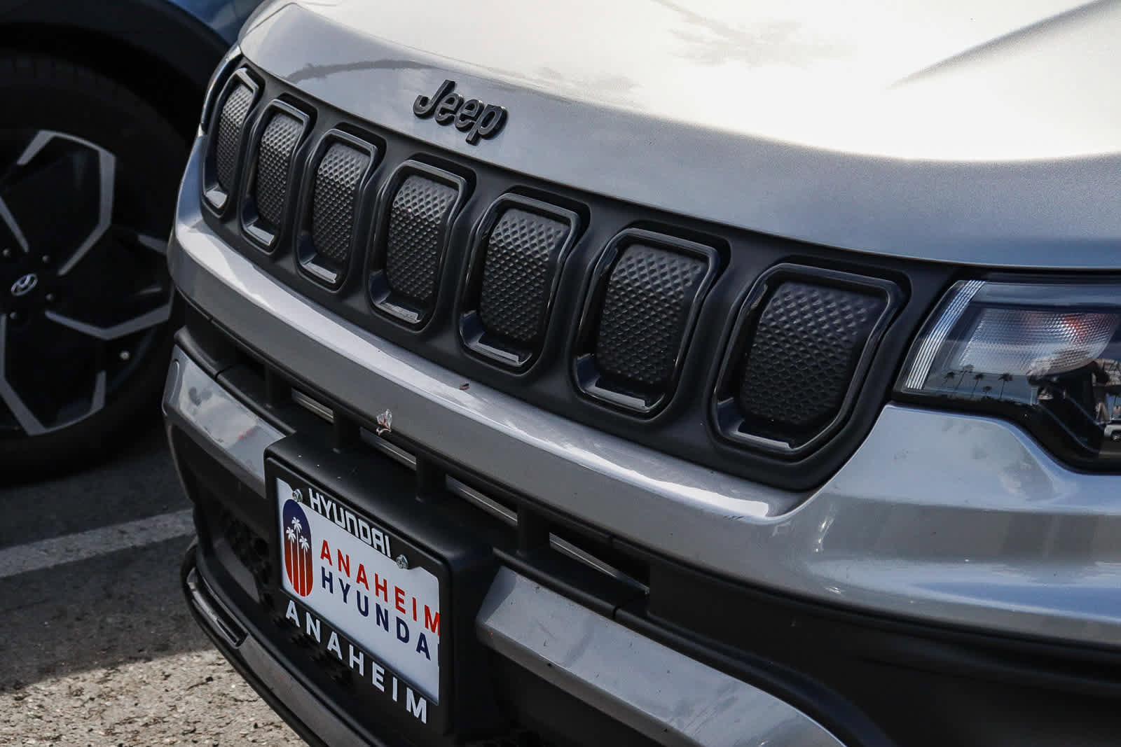 Used 2022 Jeep Compass Altitude w/ Sun and Sound Group image 3