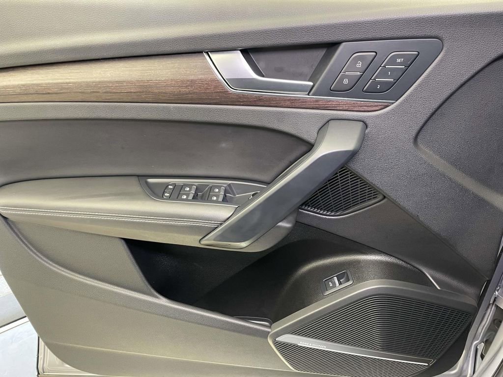 Certified 2022 Audi Q5 2.0T Premium Plus w/ Premium Plus Package image 35