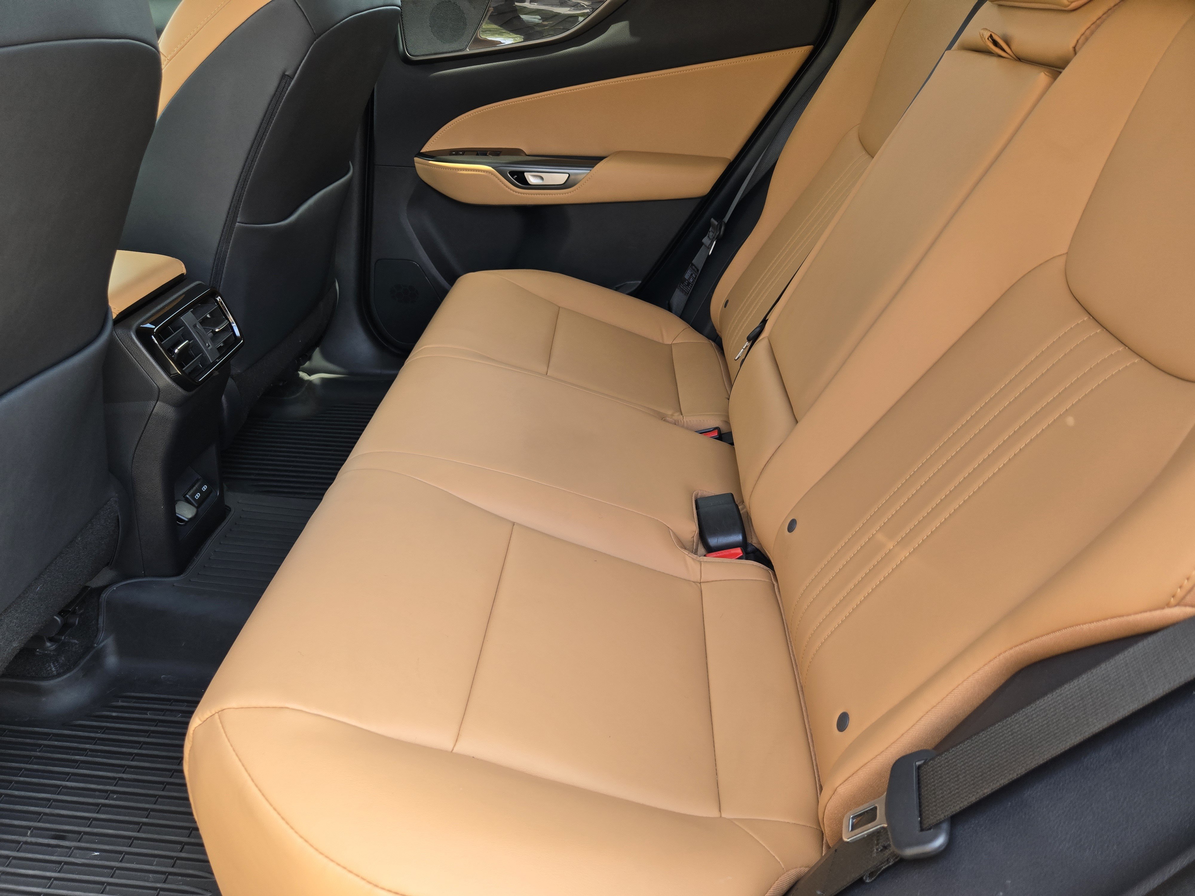 Certified 2026 Lexus NX 350 AWD w/ Accessory Package (2T) image 27