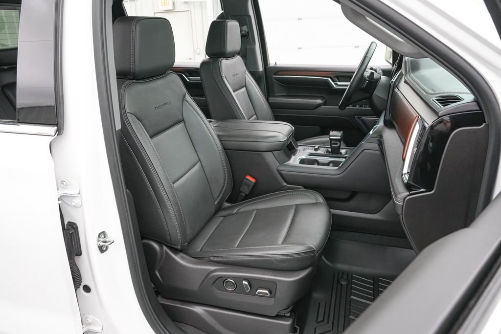 Used 2024 GMC Sierra 1500 Denali w/ Denali Reserve Package AWD/4WD image 24
