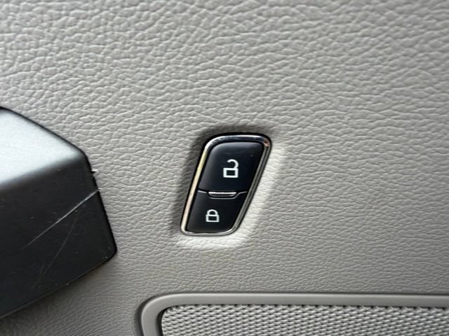 Used 2017 Ford F150 XLT AWD/4WD image 20