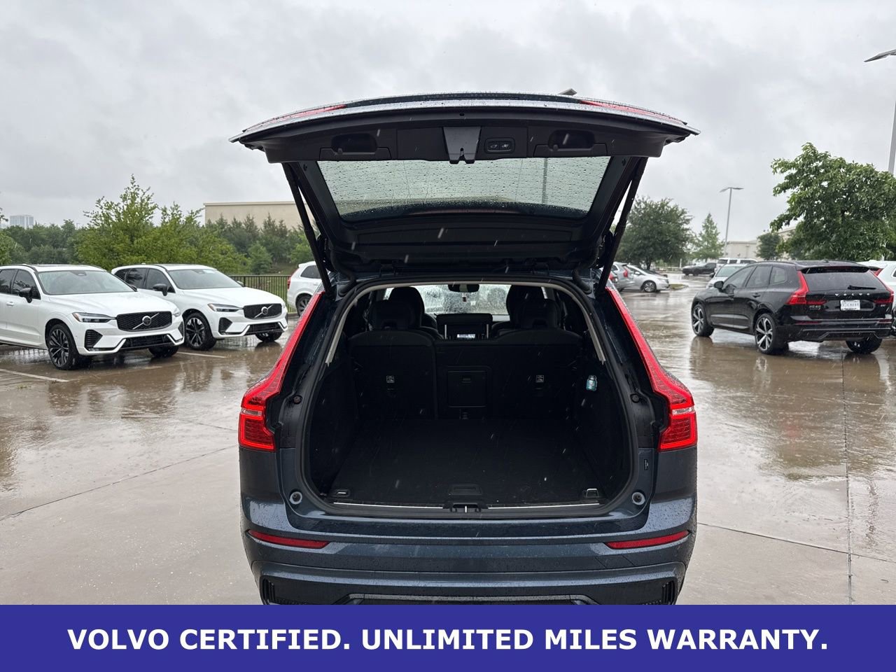 Certified 2024 Volvo XC60 B5 Plus w/ Climate Package AWD/4WD image 7