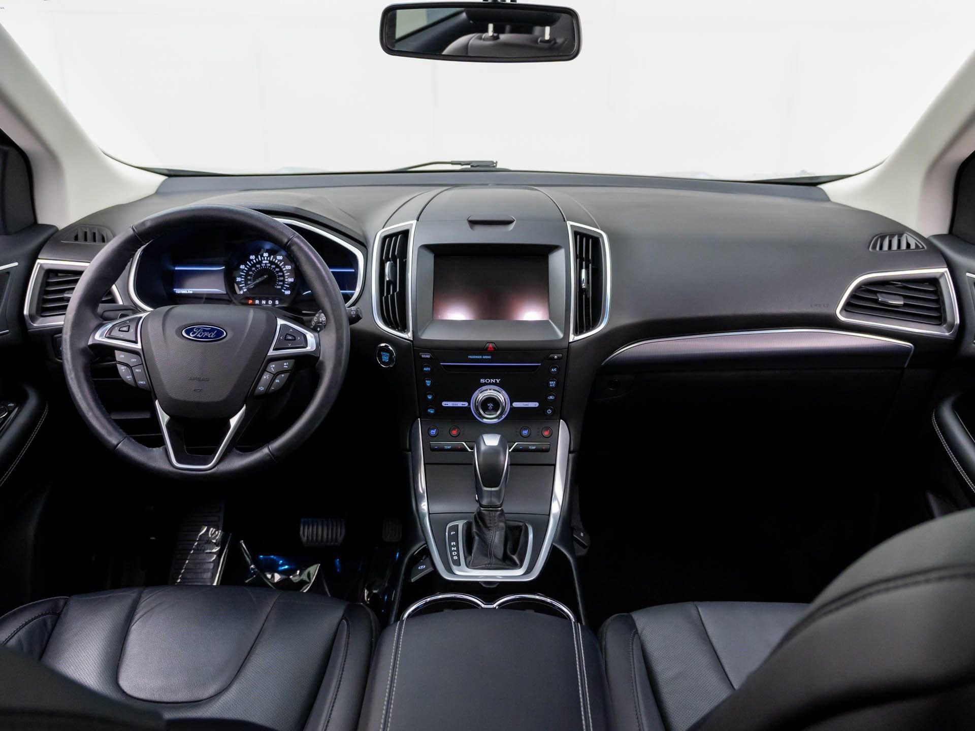 Used 2017 Ford Edge Titanium w/ Equipment Group 301A AWD/4WD image 11