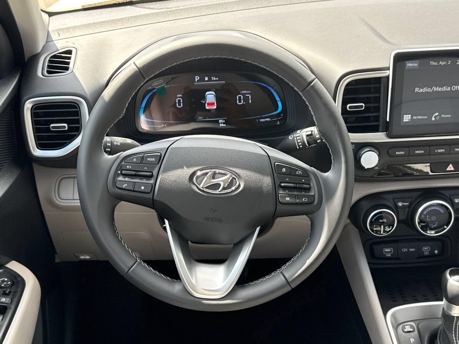 New 2026 Hyundai Venue SEL FWD image 24