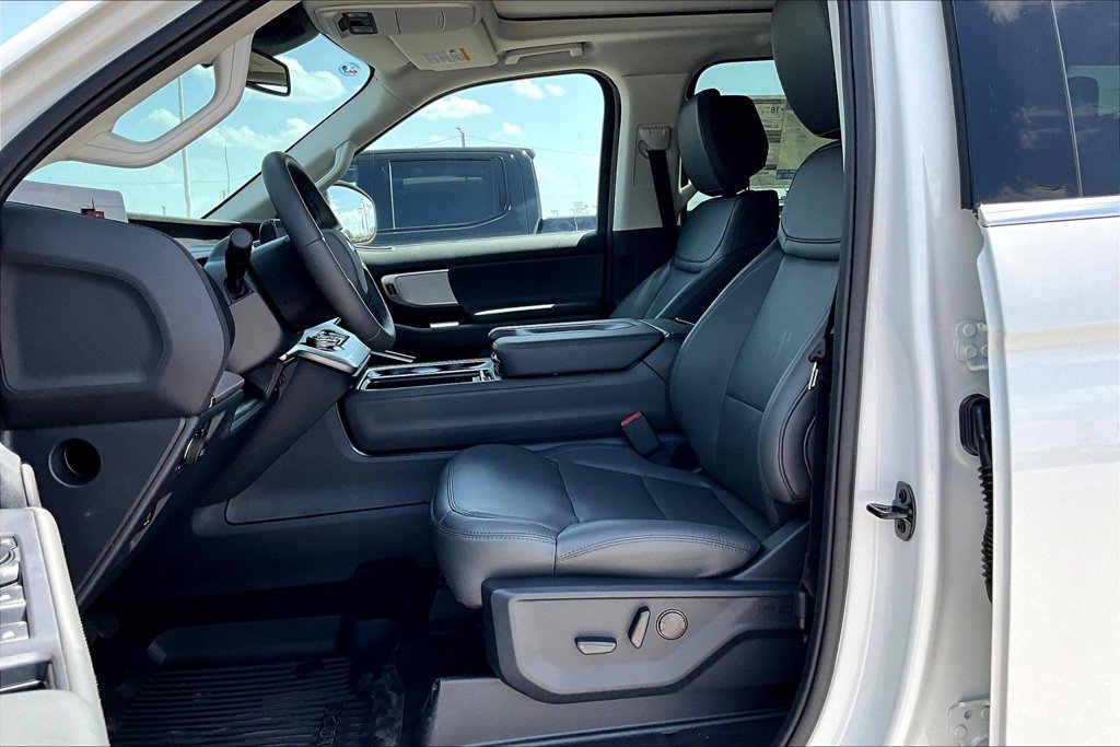 New 2027 Ford Expedition Max Active AWD/4WD image 9