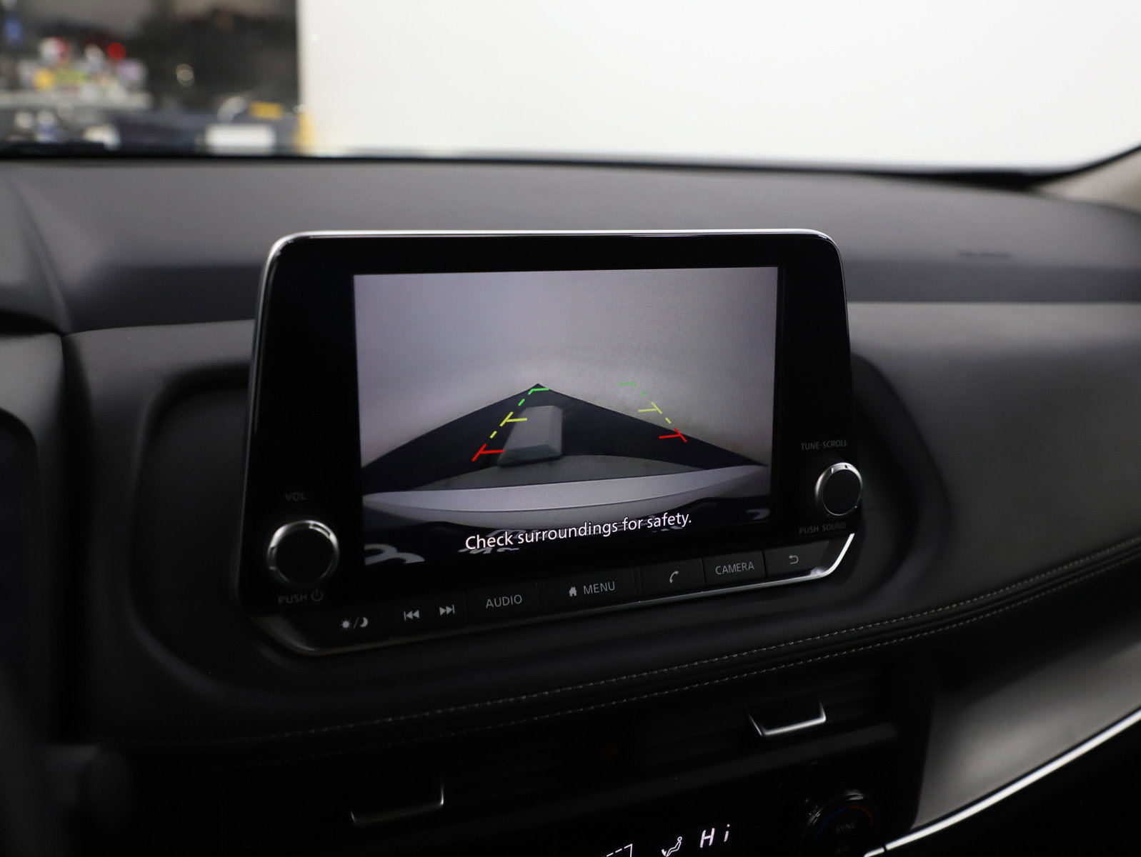 Used 2025 Nissan Rogue SV image 22