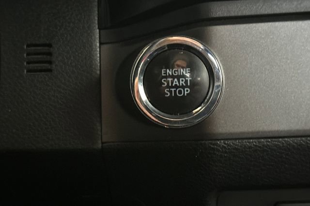 Used 2017 Toyota Tacoma TRD Sport image 23