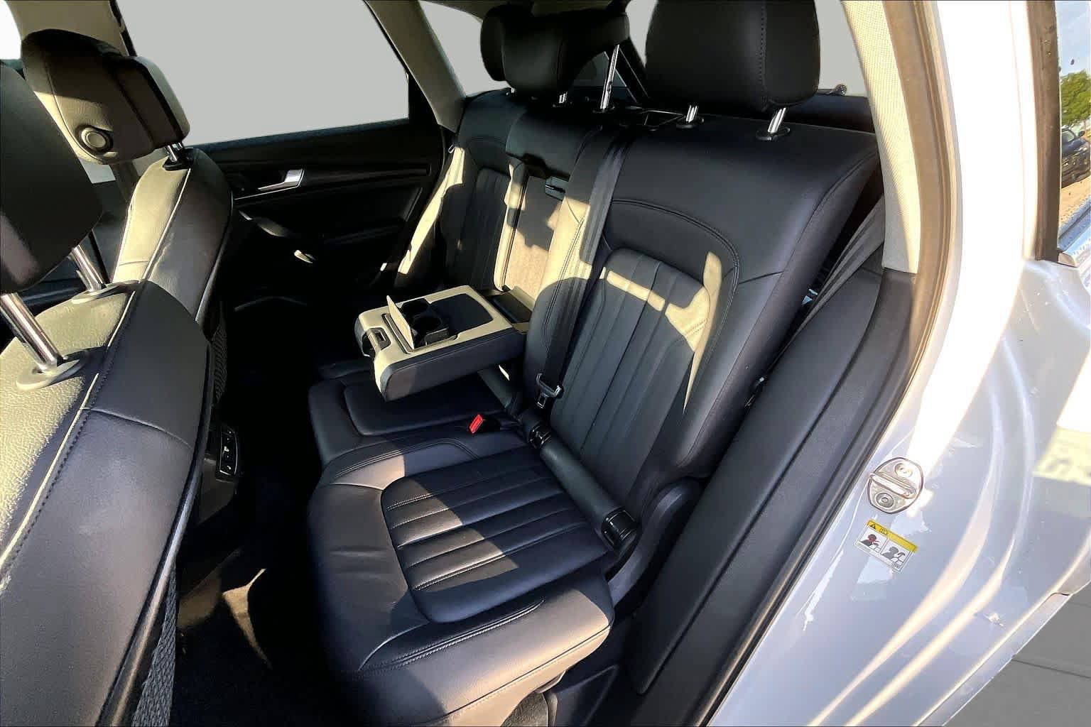 Used 2020 Audi Q5 e Prestige AWD/4WD image 20