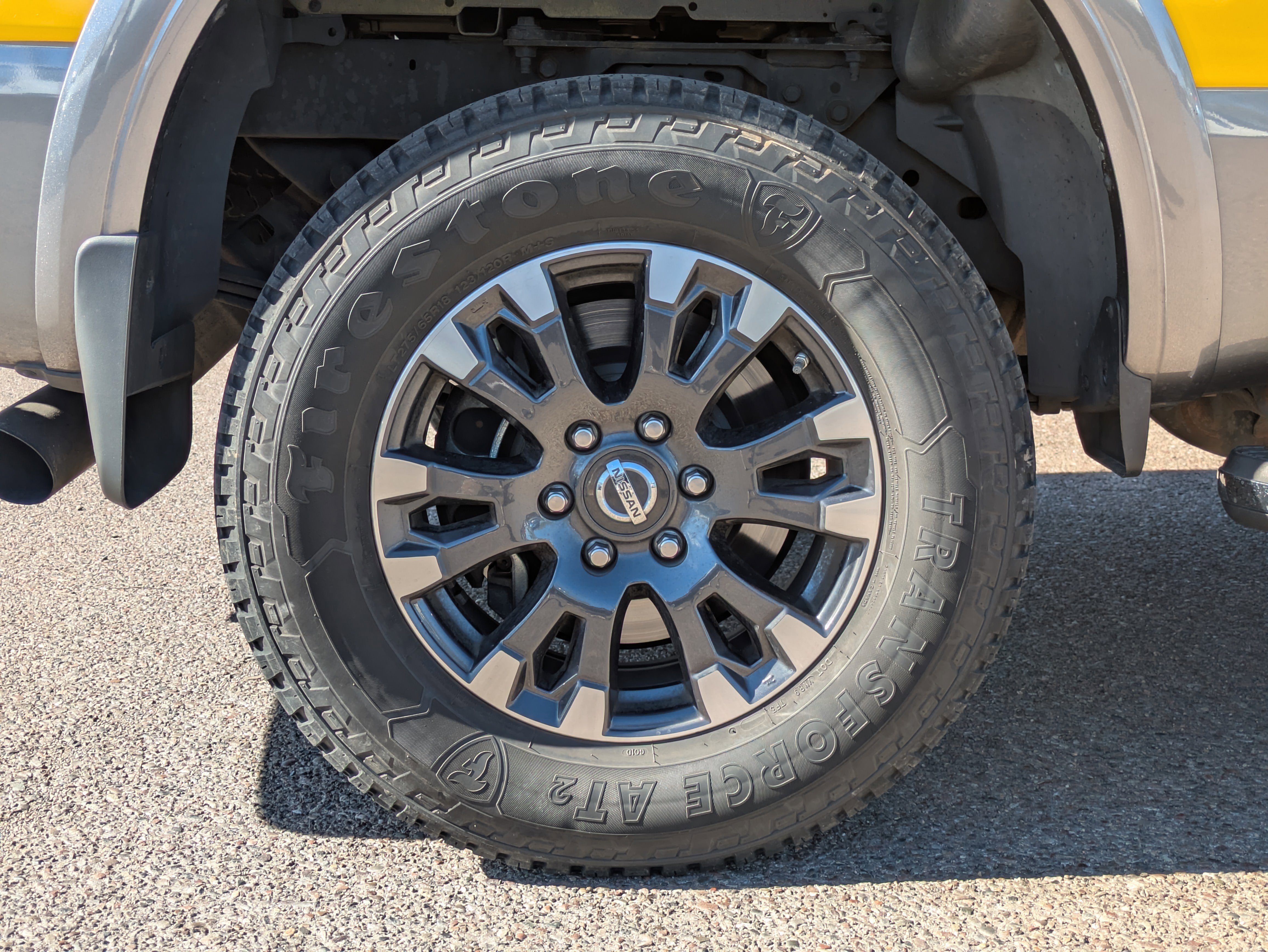 Used 2017 Nissan Titan PRO-4X w/ Pro-4x Convenience Package image 9