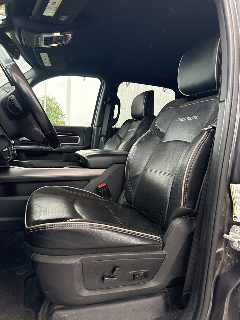 Used 2022 RAM 3500 Laramie image 10