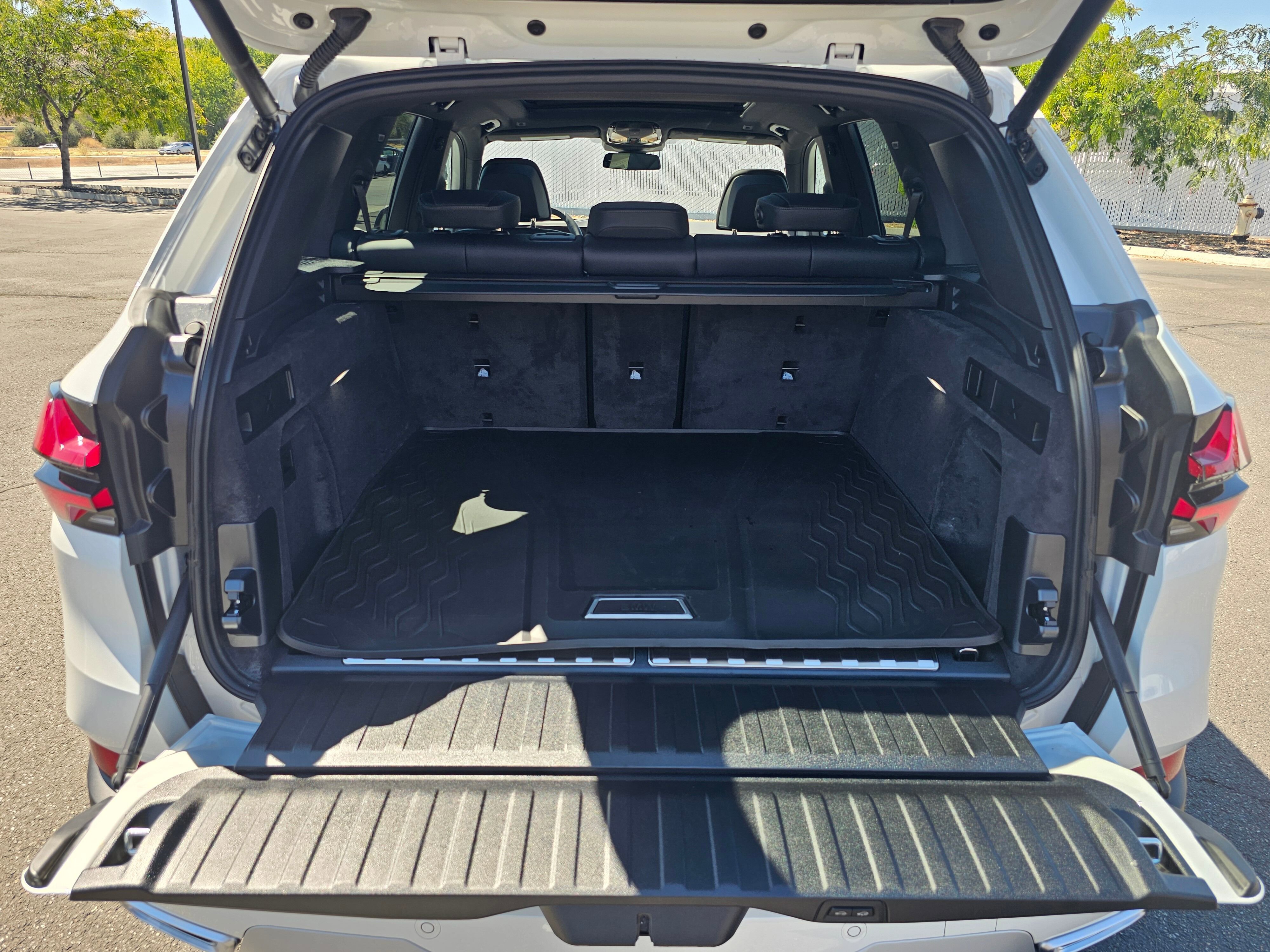 New 2026 BMW X5 xDrive50e image 29
