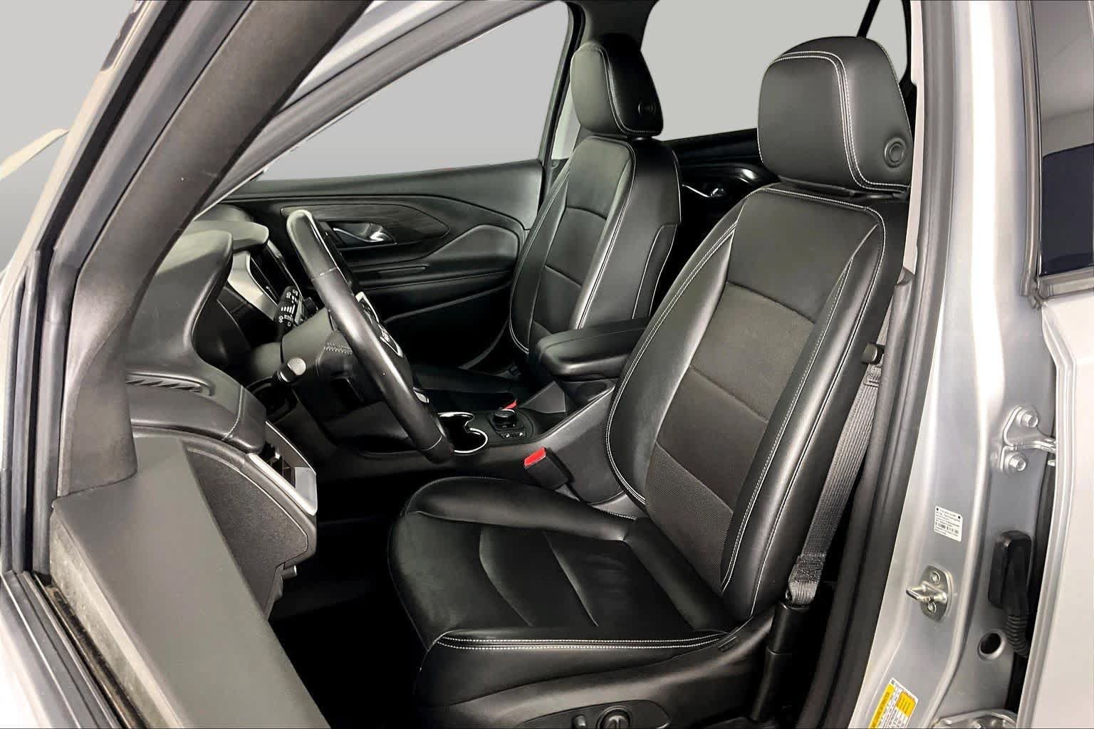 Used 2022 GMC Terrain SLT FWD image 8