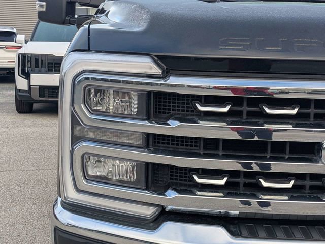 Used 2024 Ford F250 Lariat image 8